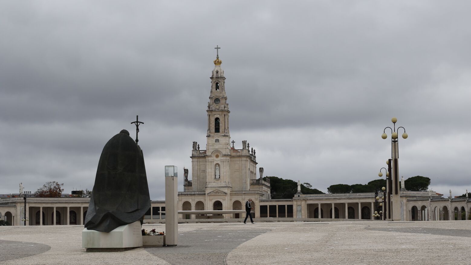 Cardeal António Marto convida Papa Leão XIV a visitar Fátima