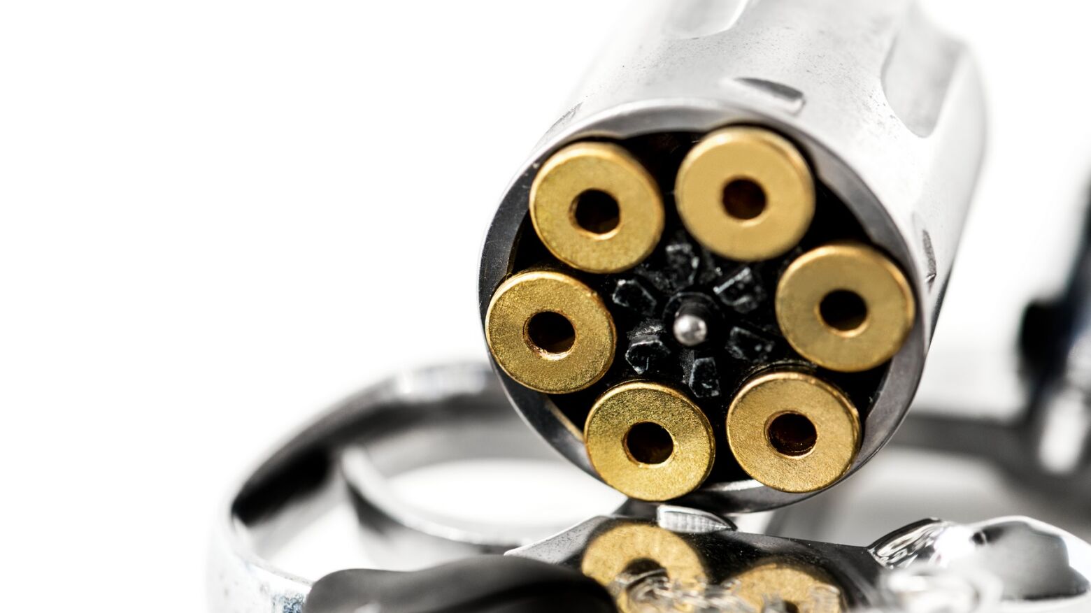 PSP recolheu 25 armas de fogo e 266 munições em julho