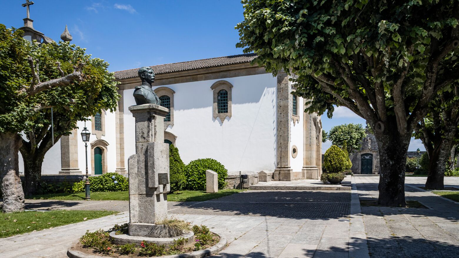 Cinf&atilde;es prepara entrada em 2026 com fogo de artif&iacute;cio e m&uacute;sica no Jardim Serpa Pinto