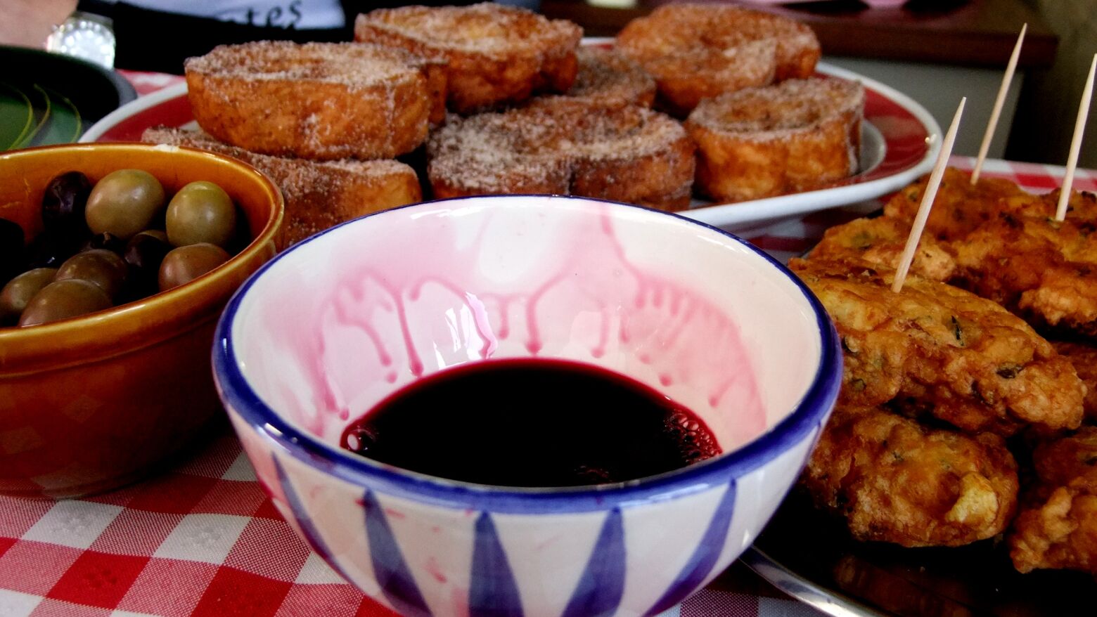 Feira do Vinho Verde de Castelo de Paiva arranca com David Antunes e gastronomia tradicional