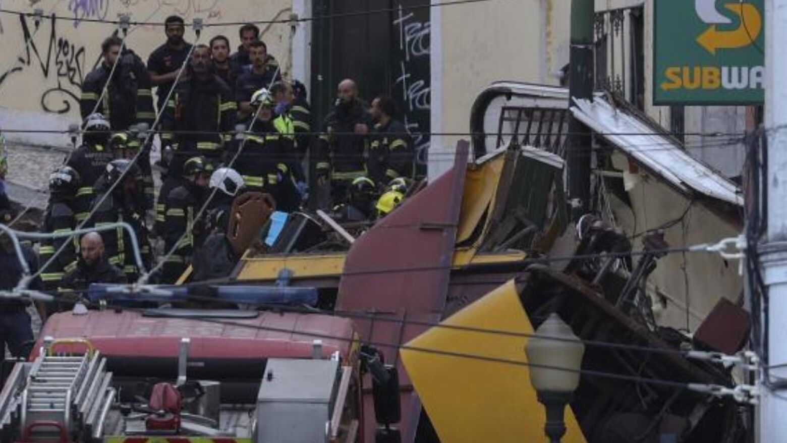 Tragédia no Elevador da Glória: número de mortos sobe para 17 e feridos para 23