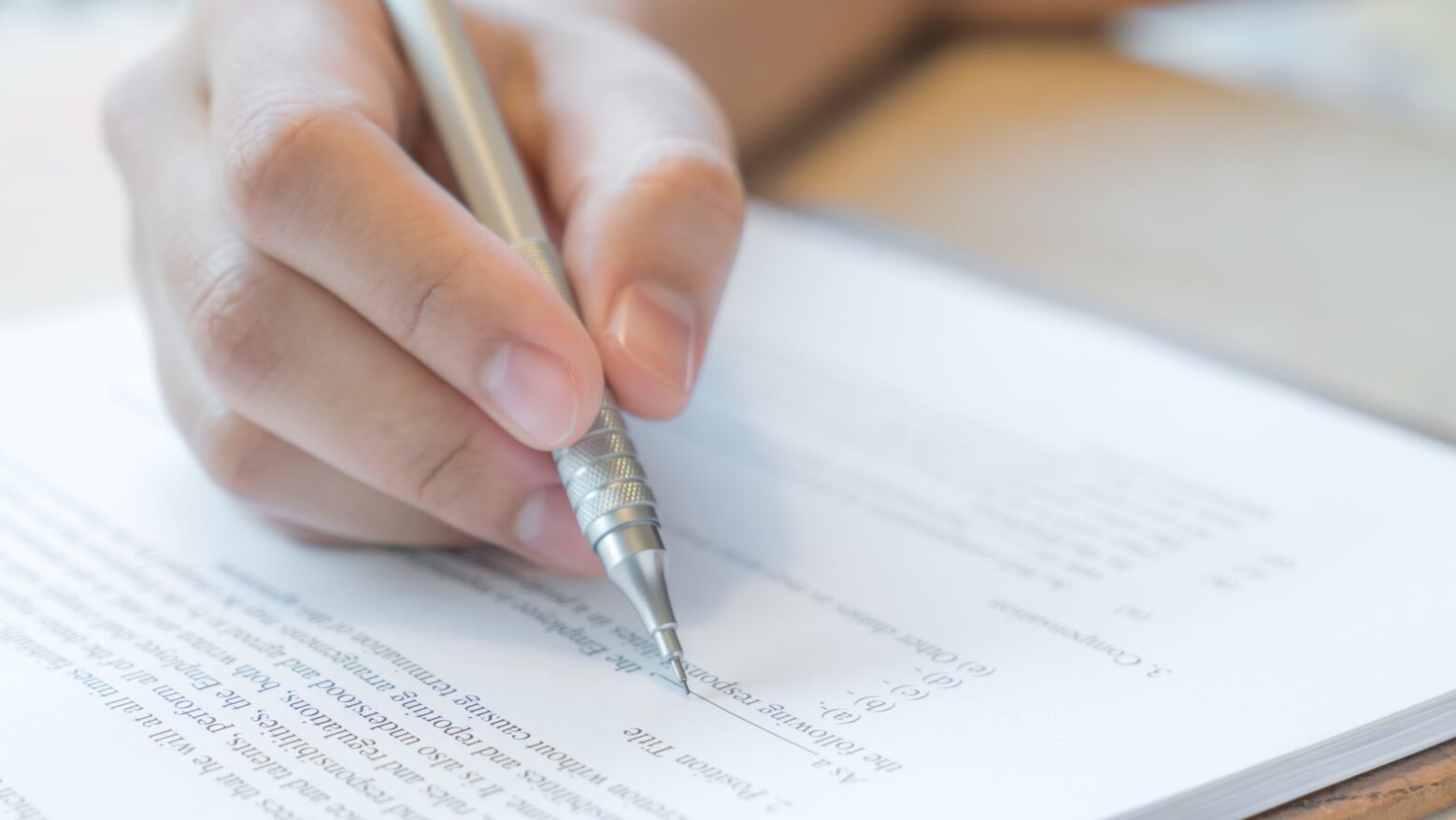 Ministro da Educa&ccedil;&atilde;o cria &eacute;poca especial de exames em setembro para alunos afetados por atrasos nas notas