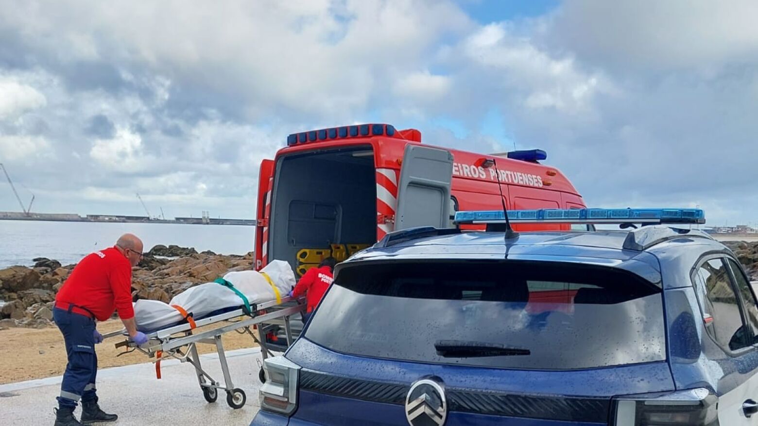 Corpo de homem encontrado na praia do Castelo do Queijo no Porto