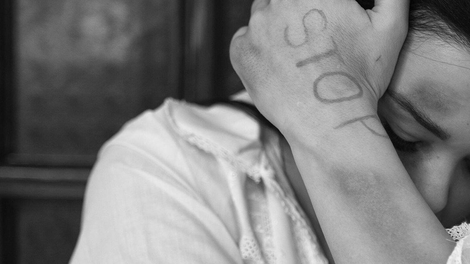 Vila Real: Rapariga de 15 anos agredida em escola e agressões partilhadas nas redes sociais