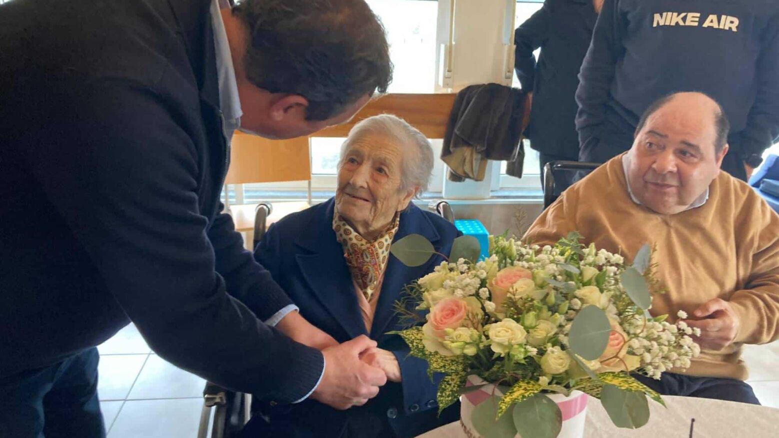 Amélia Babo celebrou 102.º aniversário na Fundação Santo António em Marco de Canaveses