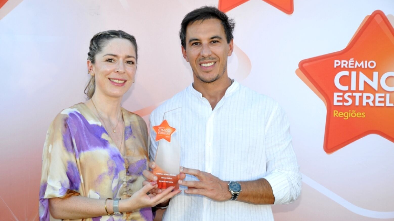 Clínicas Nuno Mendes distinguidas com Prémio Cinco Estrelas Regiões 2025