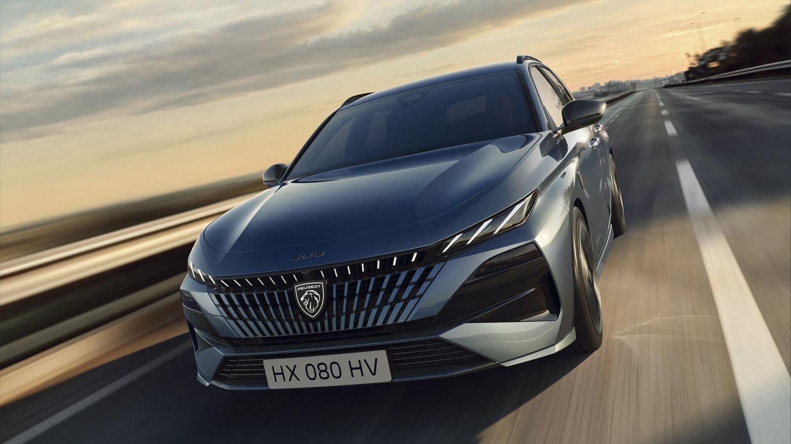 Novos Peugeot 308 e 308 SW chegam a Portugal com vers&atilde;o el&eacute;trica at&eacute; 450 km de autonomia