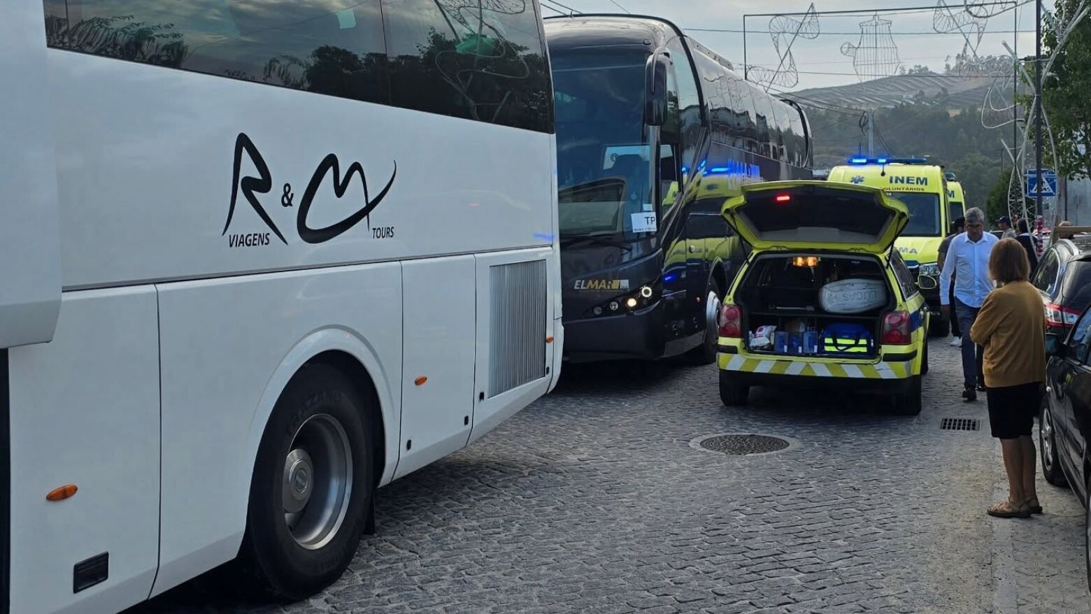 Paredes: Junta de Sobrosa cancela passeio após participante falecer dentro do autocarro