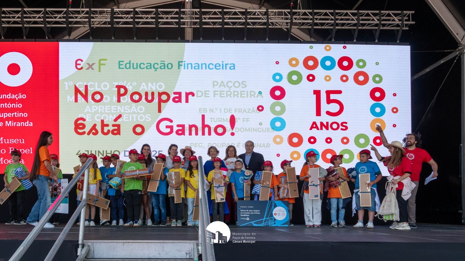 Alunos do 3.º ano da EB n.º 1 de Frazão distinguidos com Menção Honrosa em concurso nacional de literacia financeira