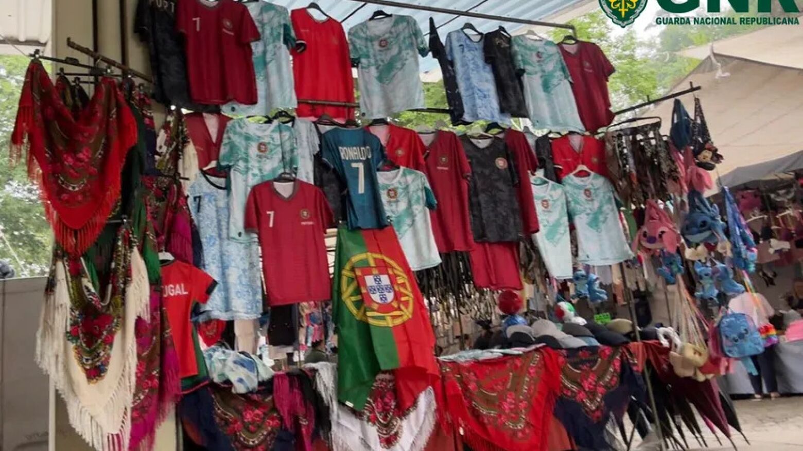 GNR apreendeu mais de 13 mil artigos contrafeitos no âmbito do Mundial 2026