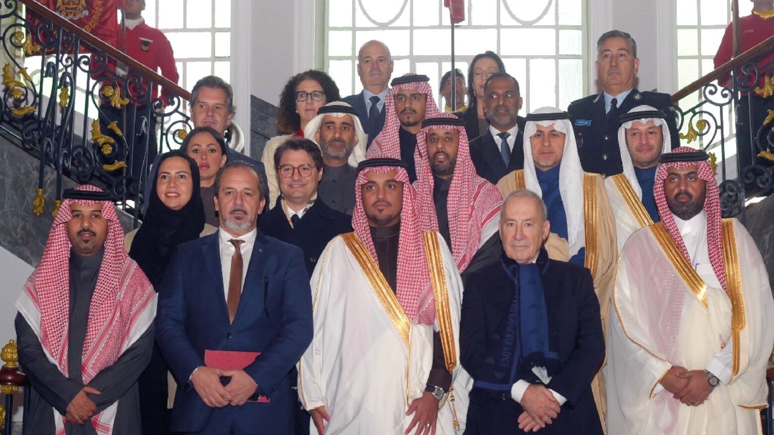 Vila Nova de Gaia &eacute; o 1.&ordm; munic&iacute;pio portugu&ecirc;s a assinar acordo de coopera&ccedil;&atilde;o com a Ar&aacute;bia Saudita