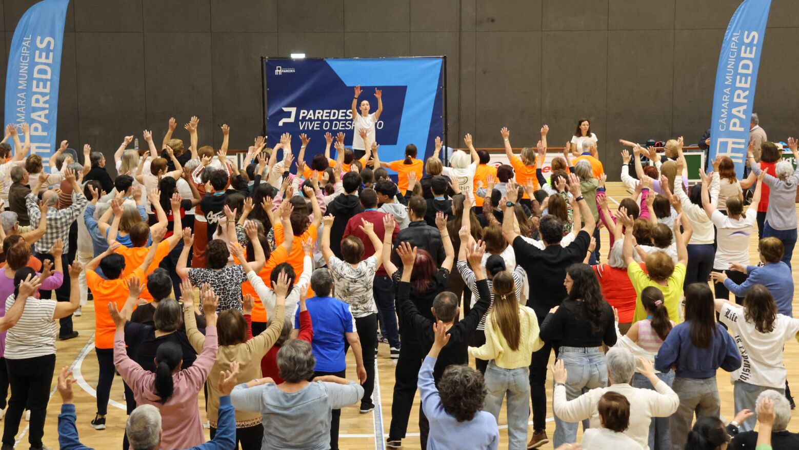 Paredes re&uacute;ne 300 utentes em "Mega Aula de Atividade F&iacute;sica" para assinalar datas mundiais