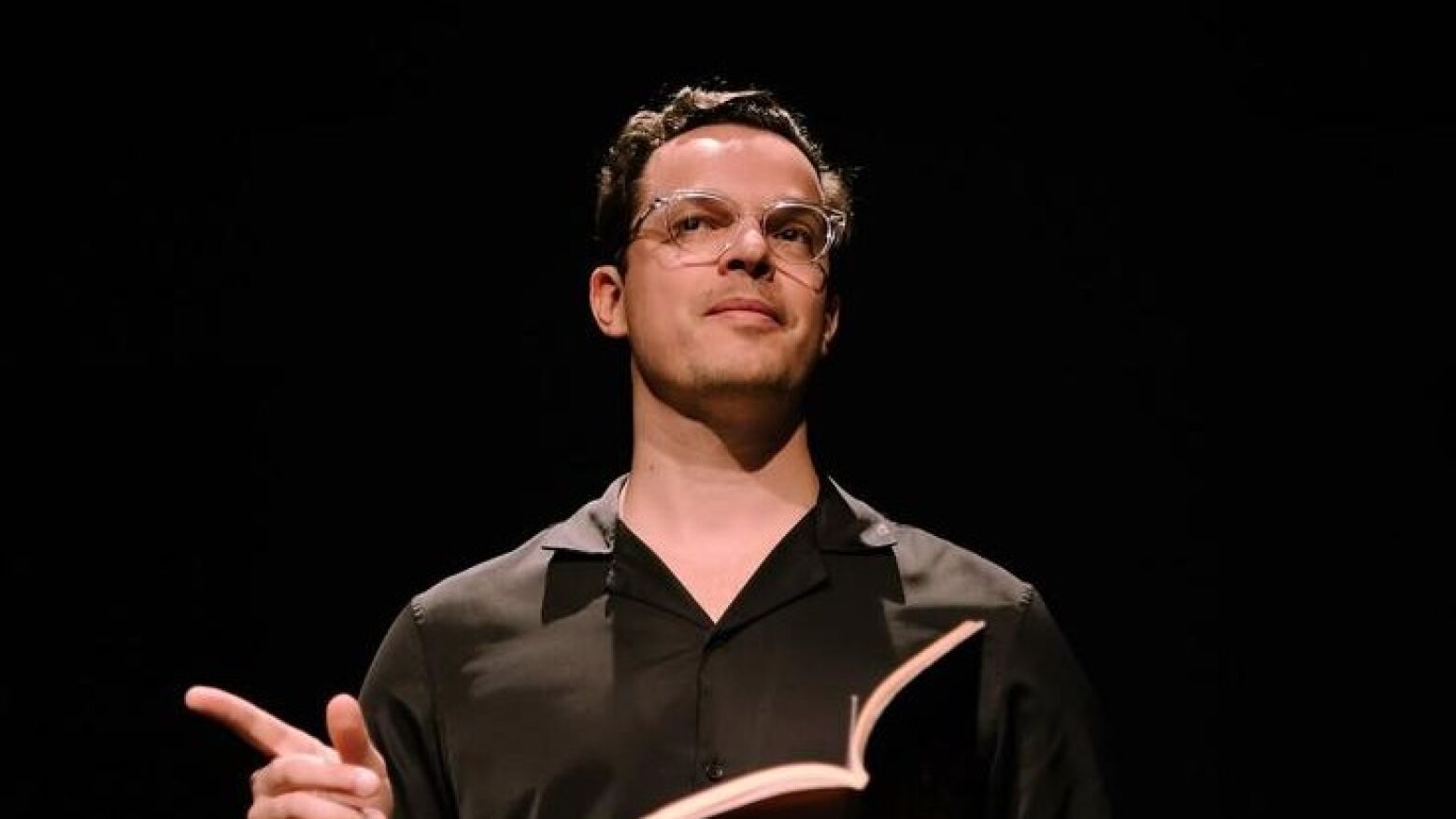 Martim Sousa Tavares apresenta "Ponto de Fuga" no Centro Cultural de Paredes esta sexta-feira