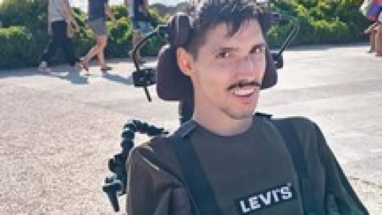 Stand-up solidário em Ariz para apoiar Paulo Sérgio a ter uma carrinha adaptada