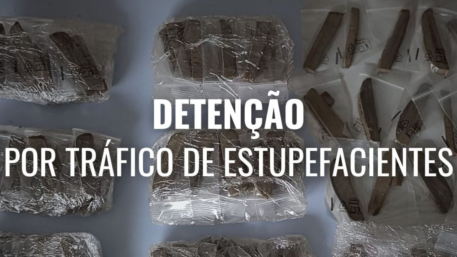 PSP det&eacute;m homem no Porto com 1210 doses de haxixe na Rua Cidade do Recife