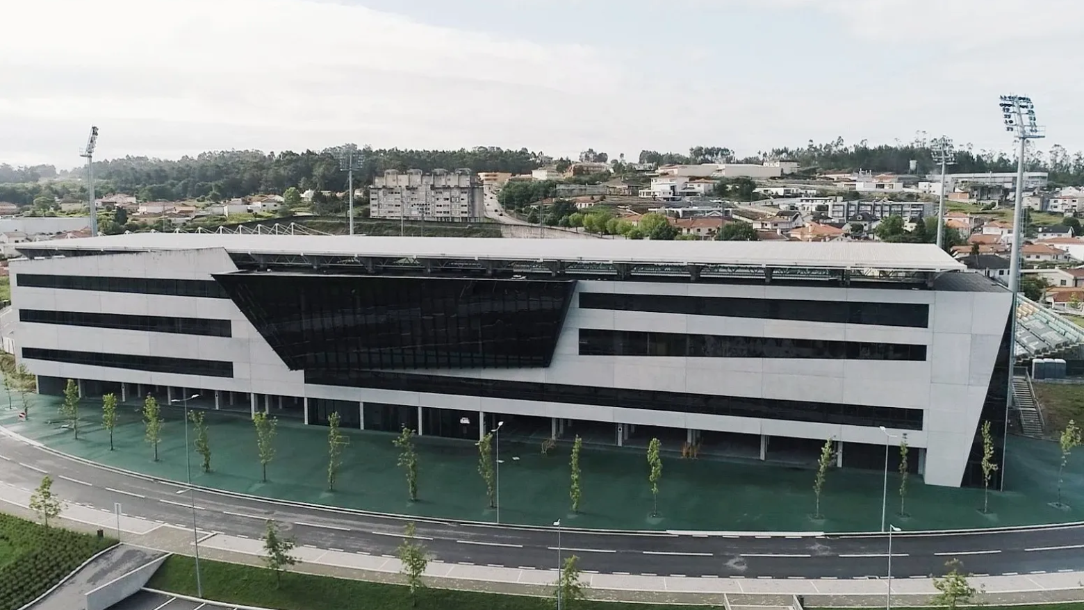 FC Paços de Ferreira celebra 75 anos com dia de festa no Estádio Capital do Móvel