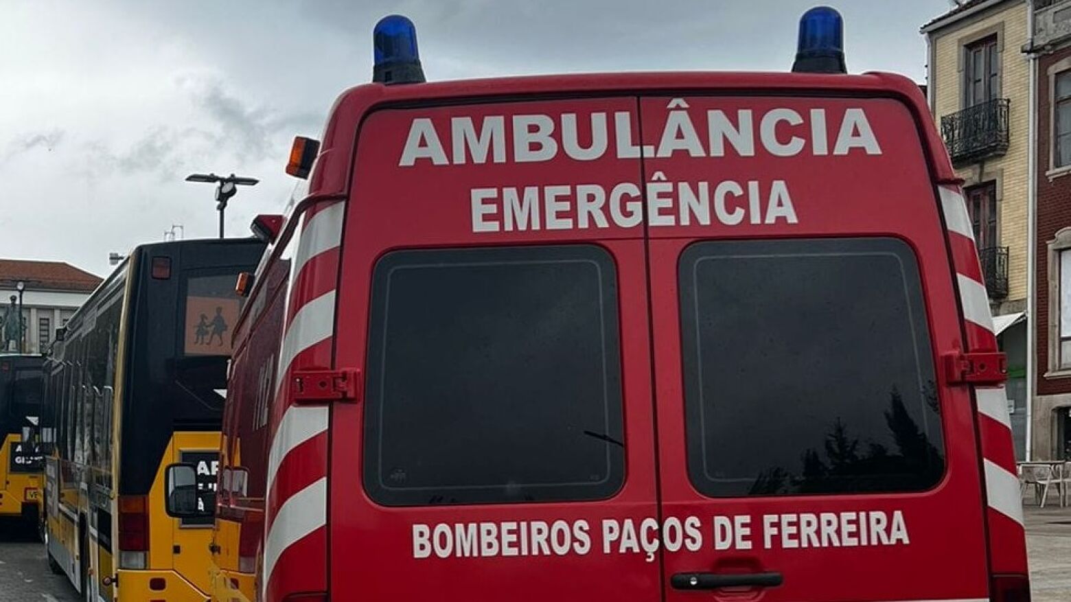 Paços de Ferreira: Motociclista fica ferido em acidente em Carvalhosa
