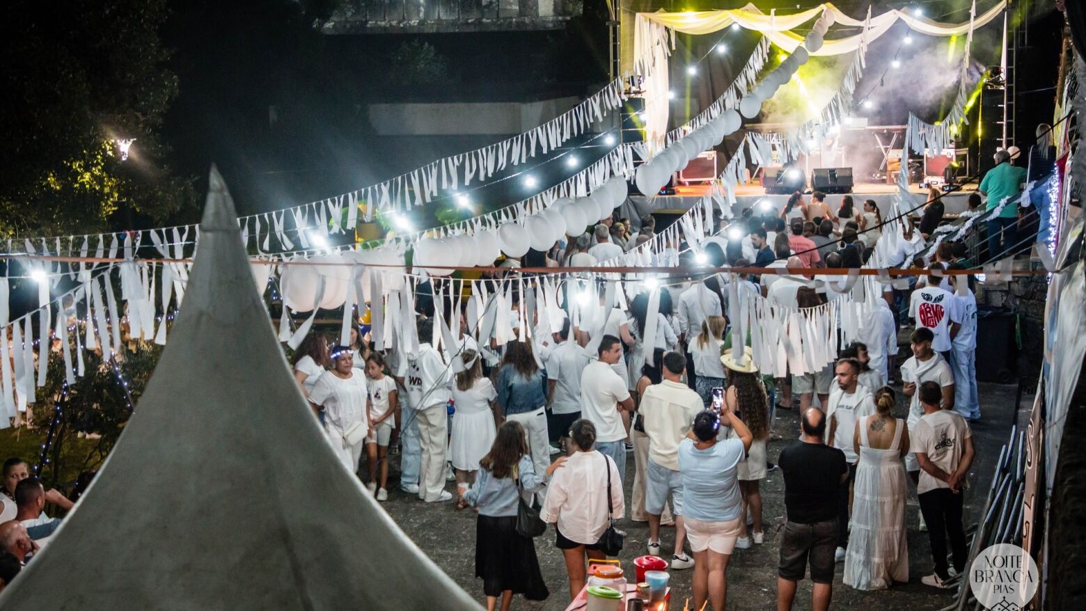 Noite Branca de Pias "voltou a brilhar" e a atrair centenas para noite de festa e convívio em Cinfães