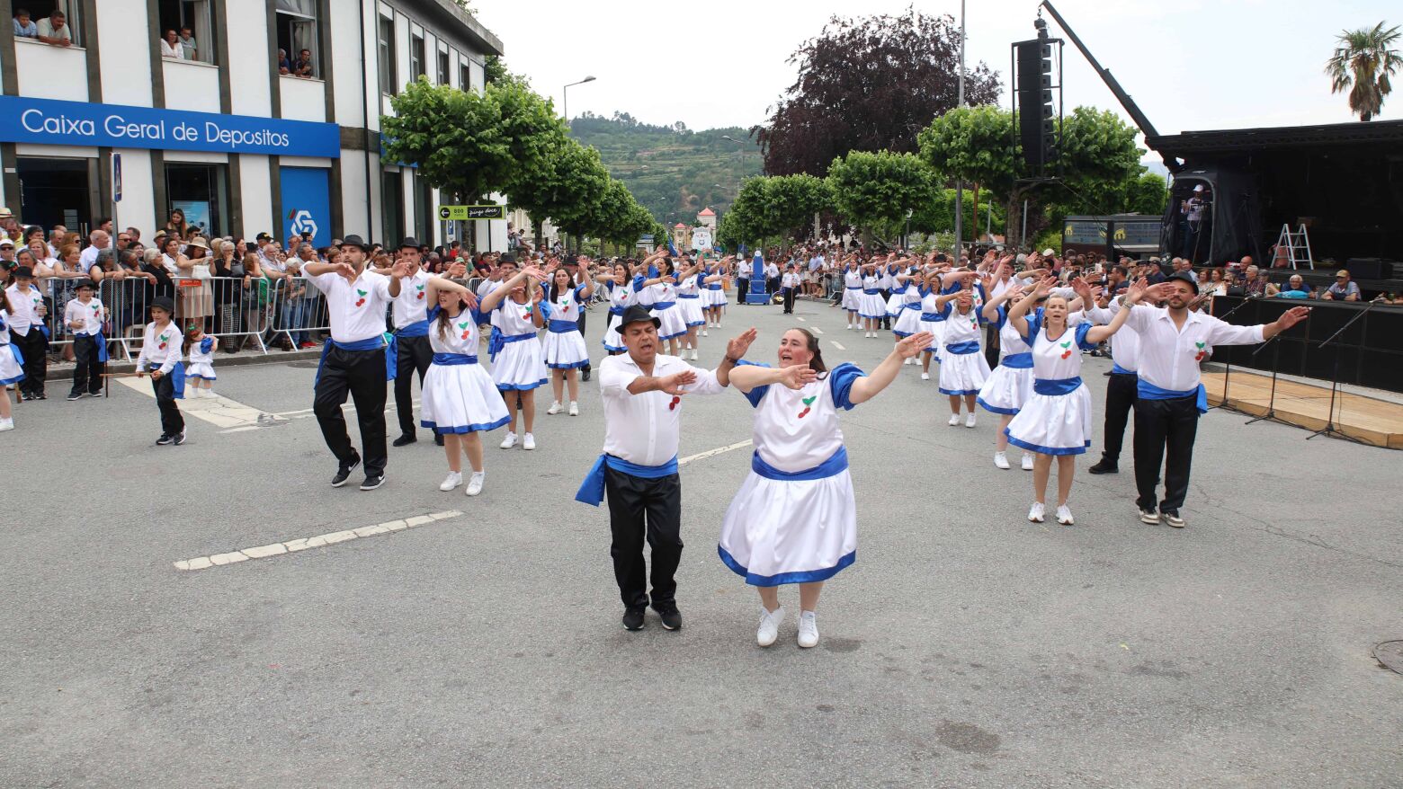 As ruas de Resende voltaram a celebrar a Marcha da Cereja