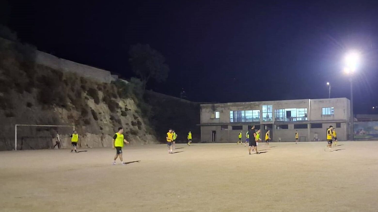 FC Frende celebra regresso às provas oficiais com inauguração de balneários