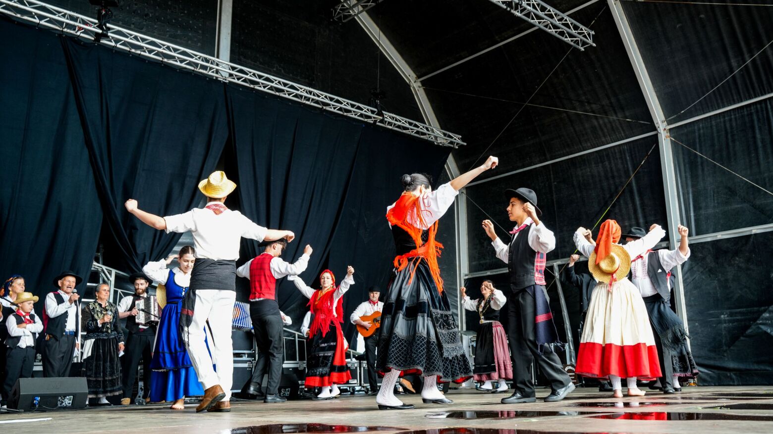 Gandarela de Basto assinala 25 anos de eleva&ccedil;&atilde;o a vila com "H&aacute; Festa na Pra&ccedil;a"