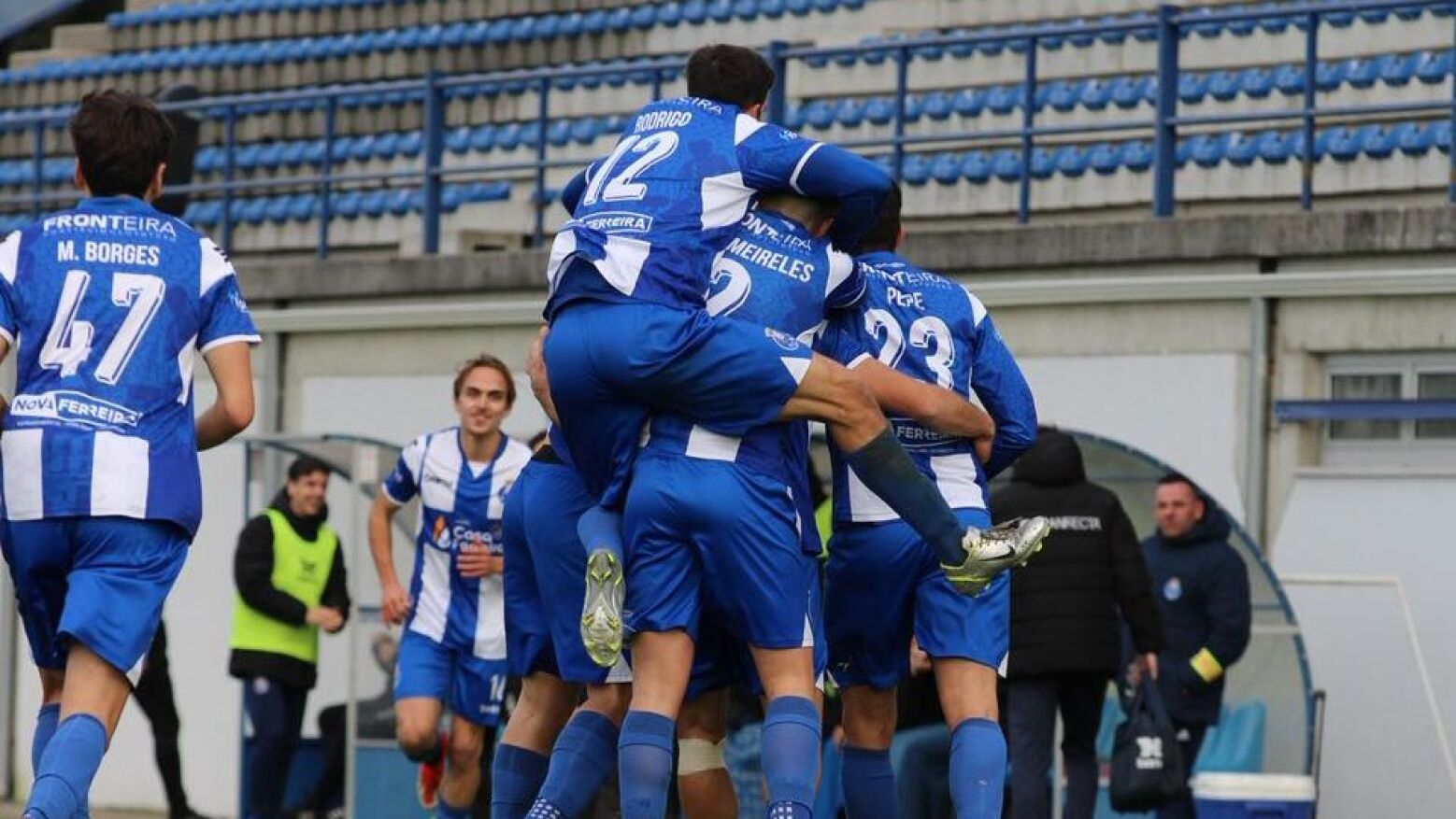 FC Alpendorada vence SC Salgueiros e fica mais perto de carimbar terceiro lugar