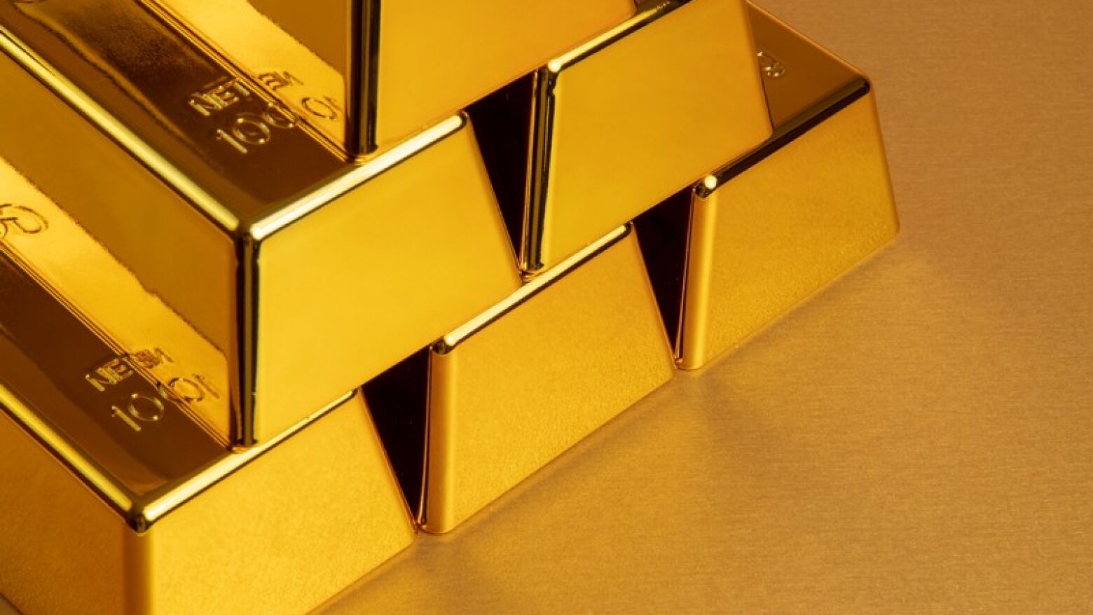 Ouro e prata ultrapassam novos recordes de preço