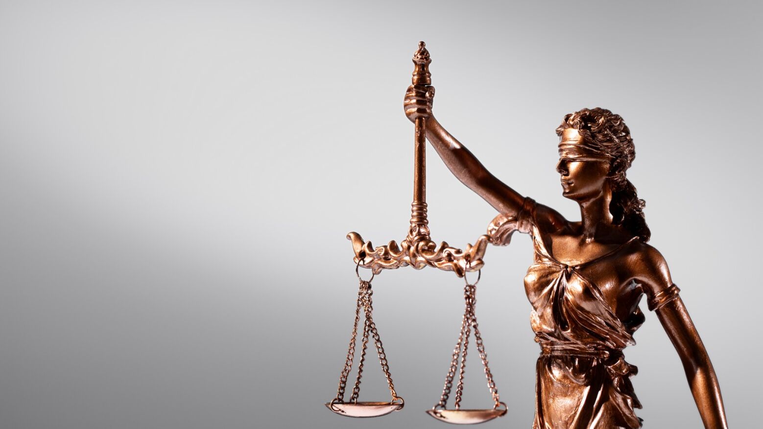 Vila do Conde: Propriet&aacute;rio de bar condenado a pena suspensa por lenoc&iacute;nio e aux&iacute;lio &agrave; imigra&ccedil;&atilde;o ilegal