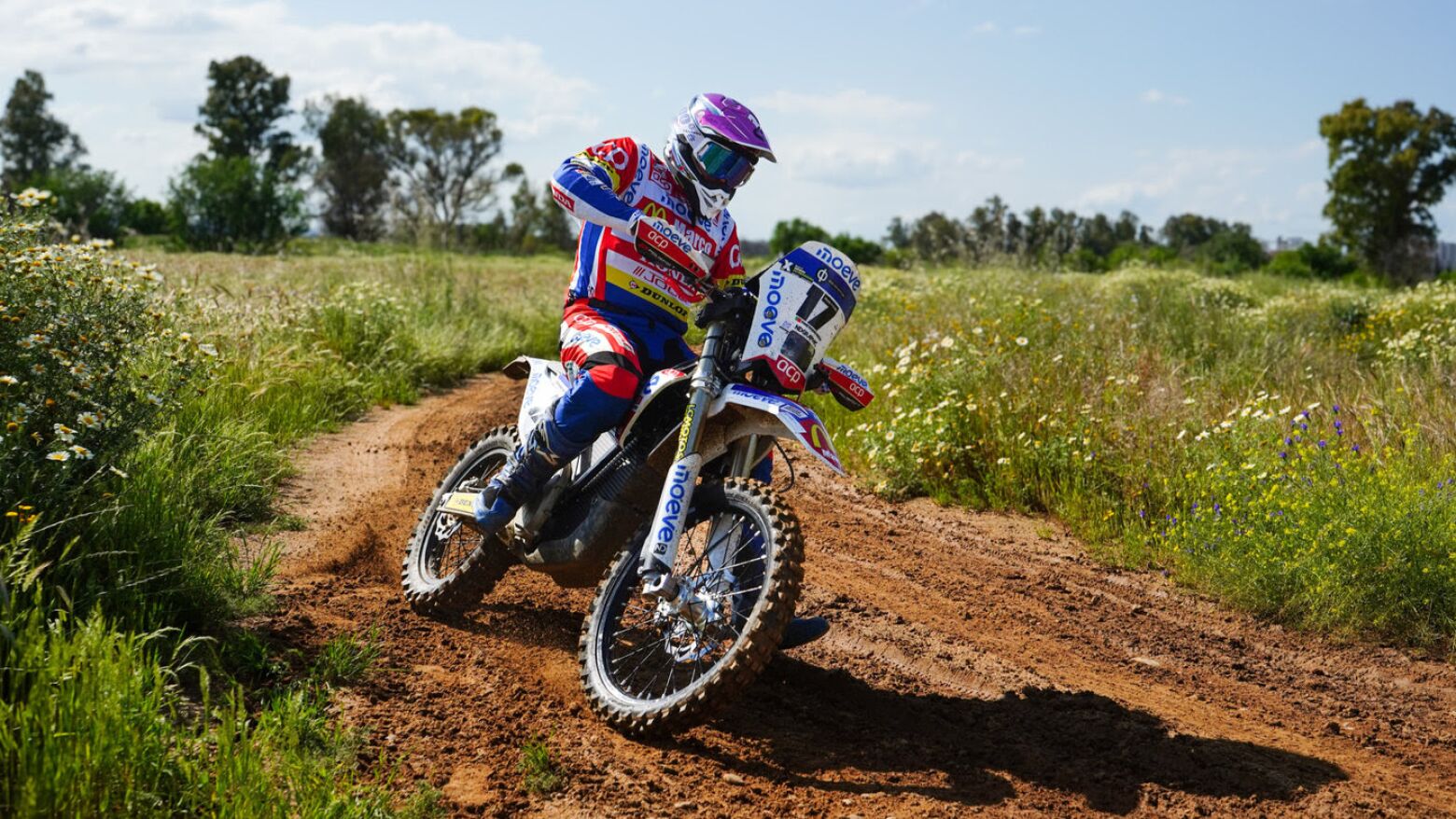 Baja da Extremadura: Team Bianchi Prata Honda brilha com elétrica de MOEVE e vitória de estreia