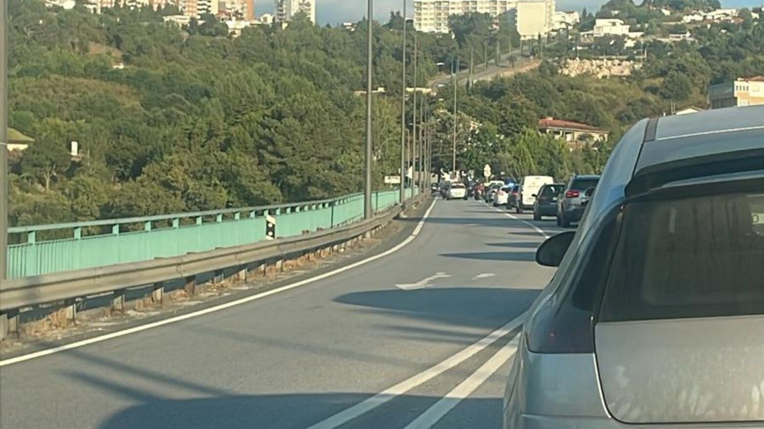 Acidente condiciona trânsito na Ponte de Canaveses