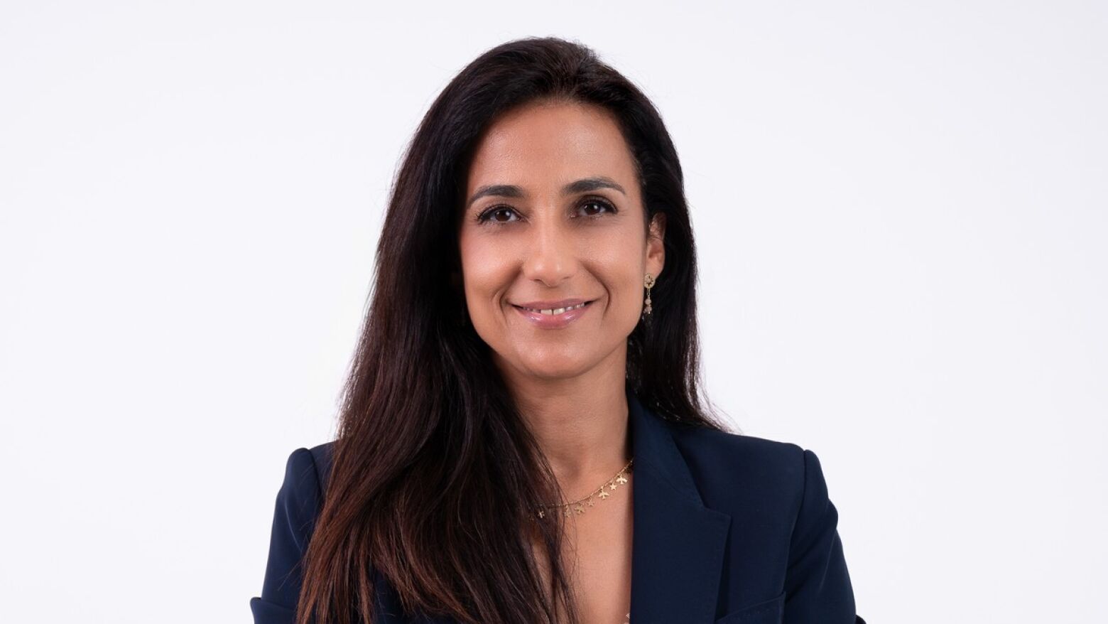Rosana Nogueira é candidata a vereadora pela Coligação Viva Cinfães