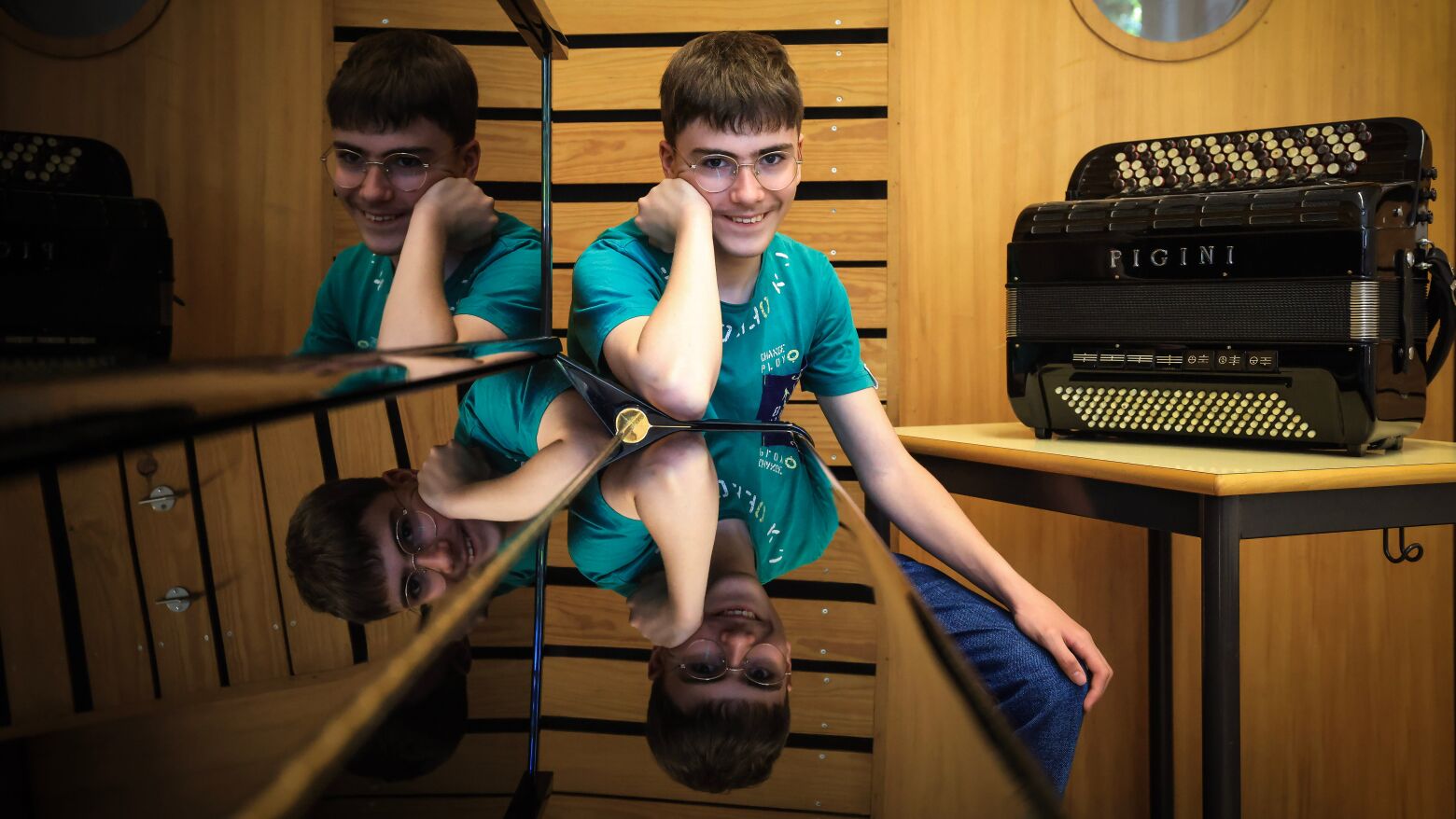 Entre a dan&ccedil;a, a m&uacute;sica e o surf, jovens autistas encontram um lugar de perten&ccedil;a