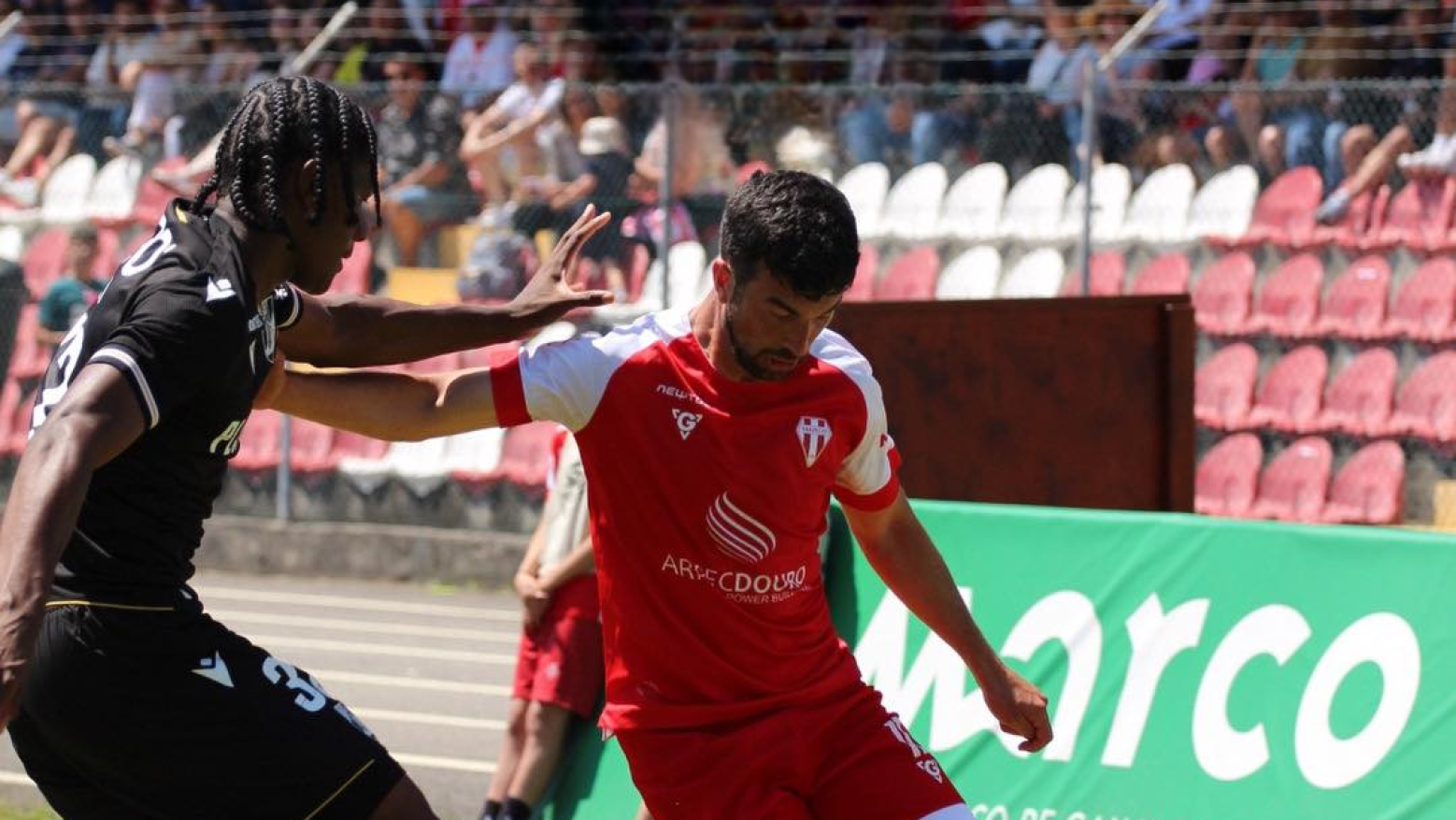 Marco 09 a uma vitória da Liga 3 após empate frente ao Vitória SC B