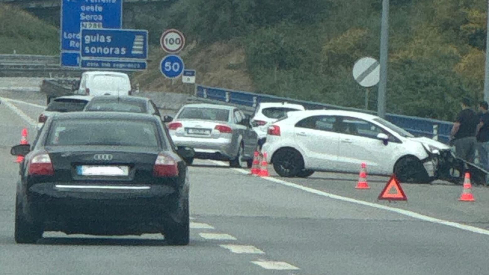 Paços de Ferreira: Colisão na A42, antes da saída para Seroa, causa três feridos