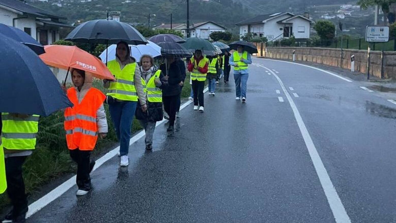 Catequese interparoquial dinamizou caminhada sob o lema "Na Estrada com Maria"