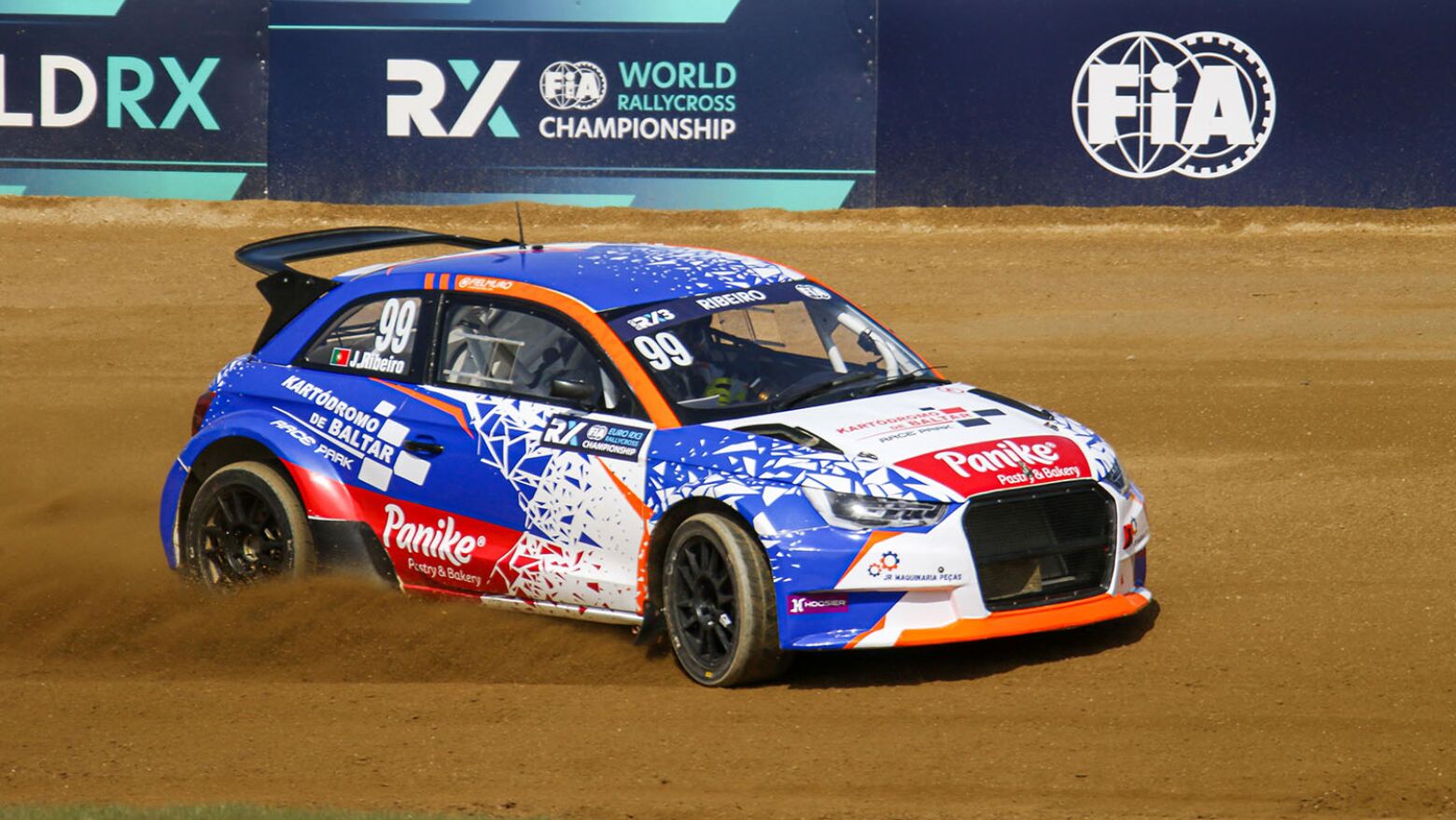 Rallycross em Lousada: João Ribeiro lidera RX3 e sábado termina com triplo empate na geral