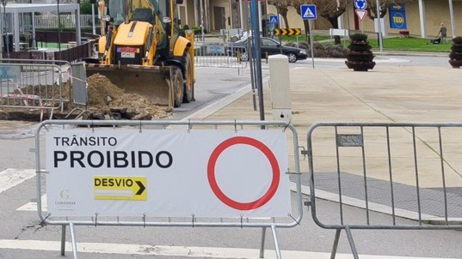Colapso de antiga mina origina corte de rua por tempo indeterminado em Gondomar