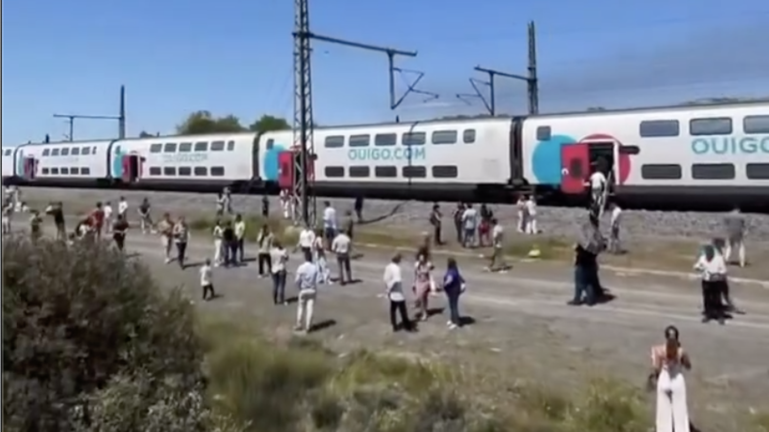Apagão: 35 mil pessoas já resgatadas de comboios em Espanha
