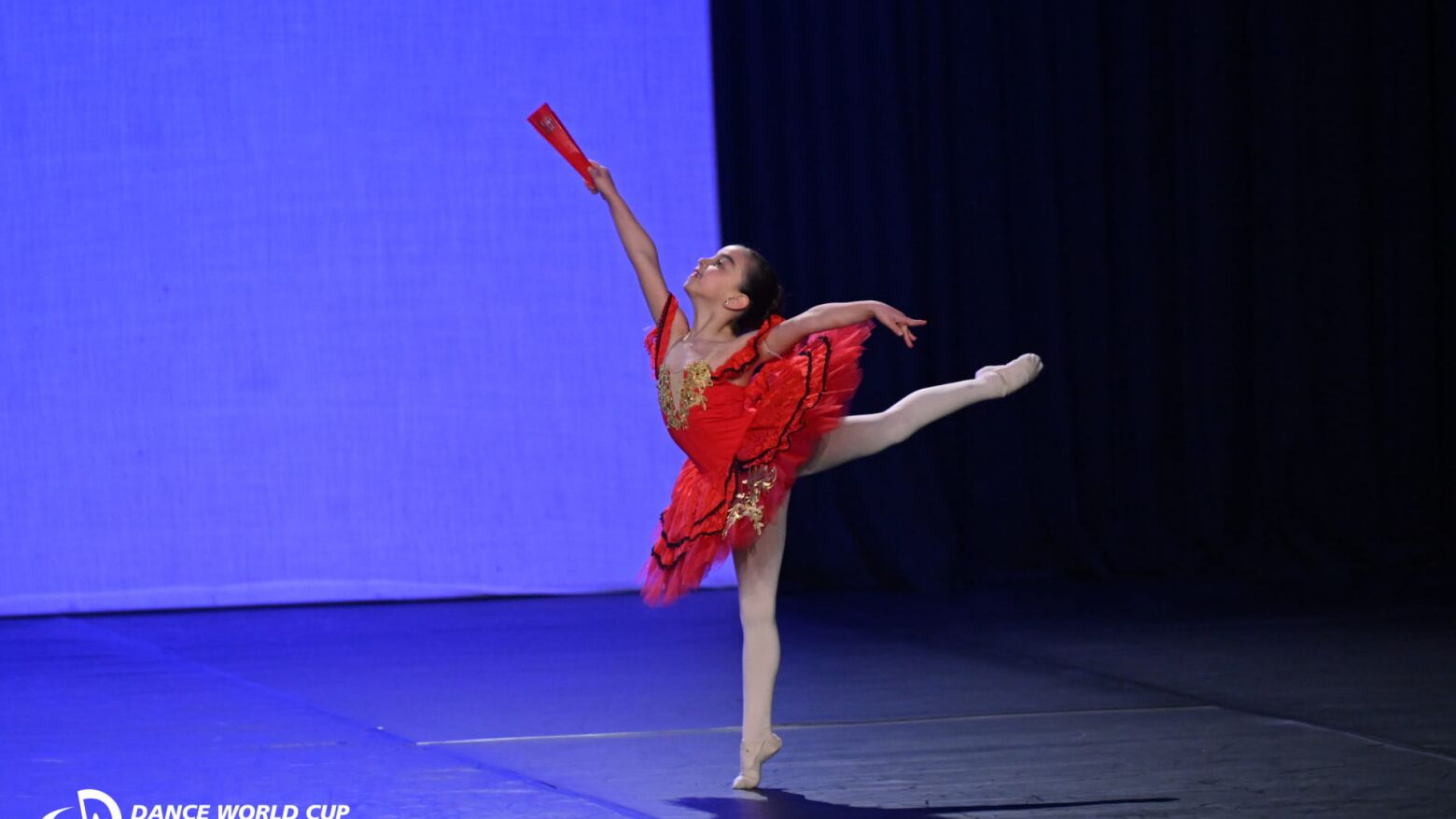 De Ferven&ccedil;a para o Mundo: Vit&oacute;ria, a jovem bailarina de 8 anos que leva Celorico de Basto a Dublin