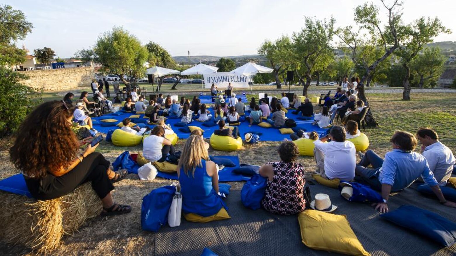 Candidaturas abertas para a escola de ver&atilde;o da Comiss&atilde;o Europeia