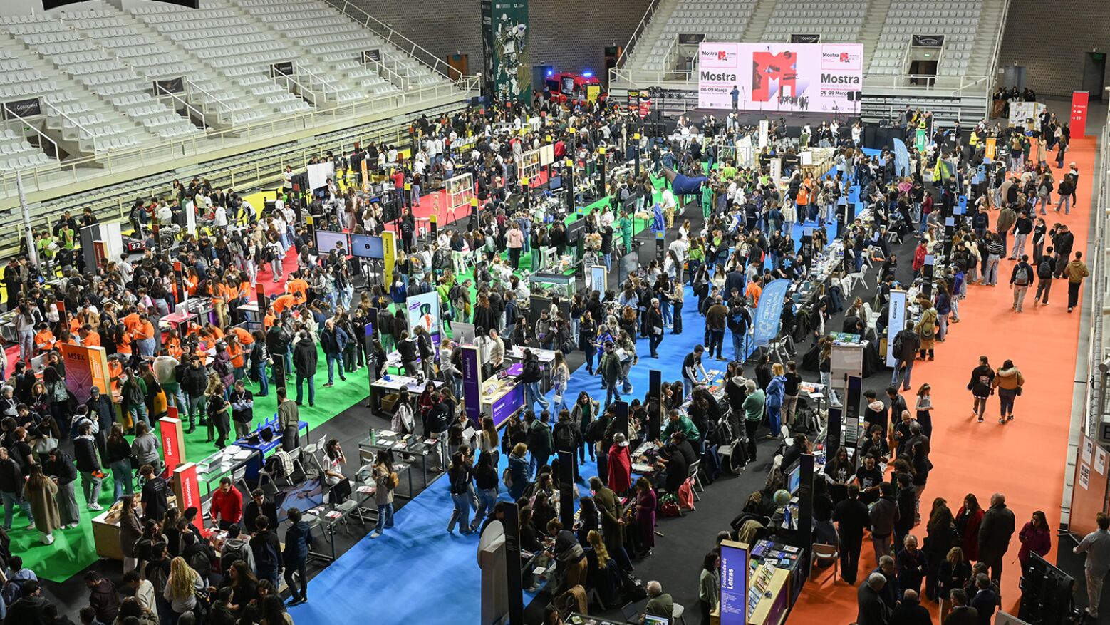 Universidade do Porto promove Mostra 2026 para mostrar que o ensino superior garante sal&aacute;rios mais altos