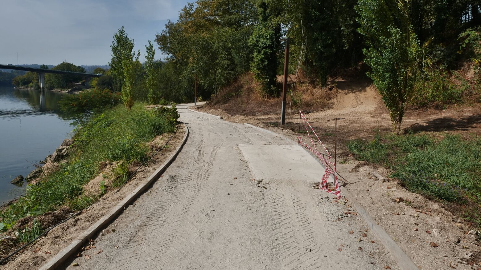 Já foram iniciadas as obras de renovação no circuito pedonal do Parque Fluvial de Sobretâmega em Marco de Canaveses