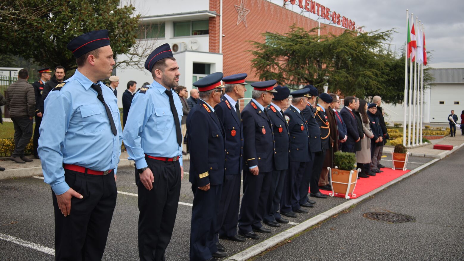 Bombeiros de Entre-os-Rios empossam novo 2.&ordm; Comandante e Adjunto com apelo &agrave; coes&atilde;o e ao servi&ccedil;o