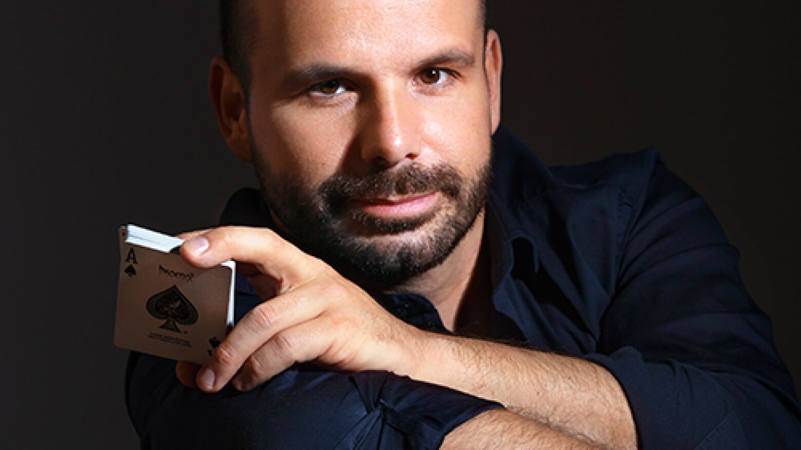 Espetáculo “Stand Up Magic” em Baião transferido para o Auditório Municipal devido à previsão de chuva