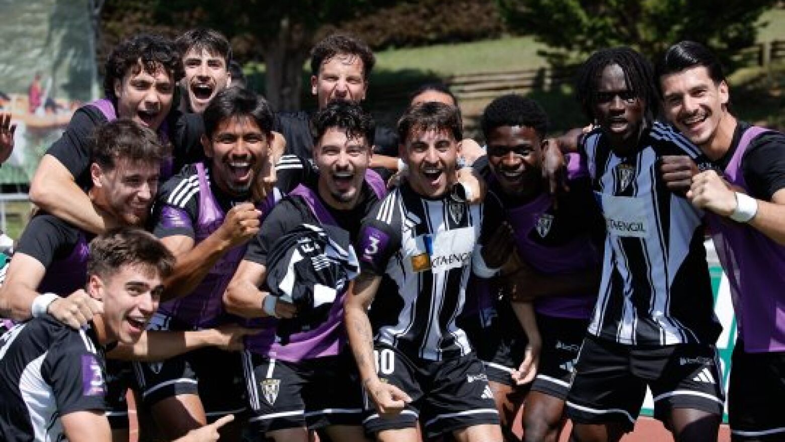 Amarante FC vence em Mafra e fica mais pr&oacute;ximo da II Liga