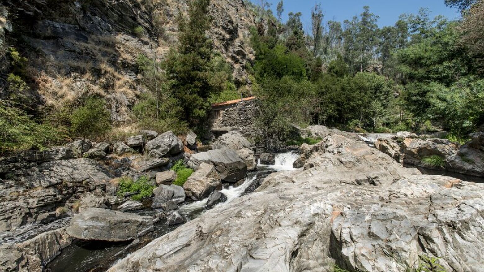 Senhora do Salto: um refúgio de natureza, lenda e aventura em Paredes