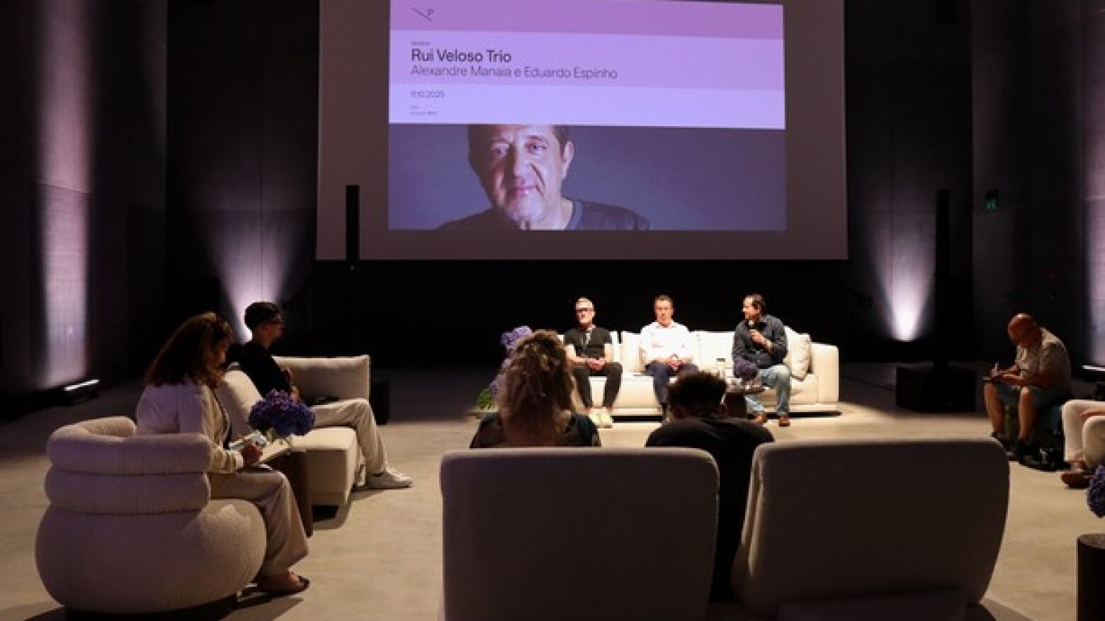 Centro Cultural de Paredes com Rui Veloso, Lago dos Cisnes e Ópera de Verdi na programação