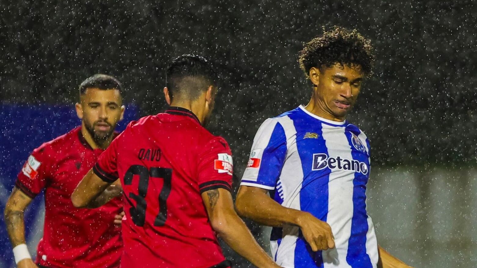 FC Penafiel perde no Olival com FC Porto B