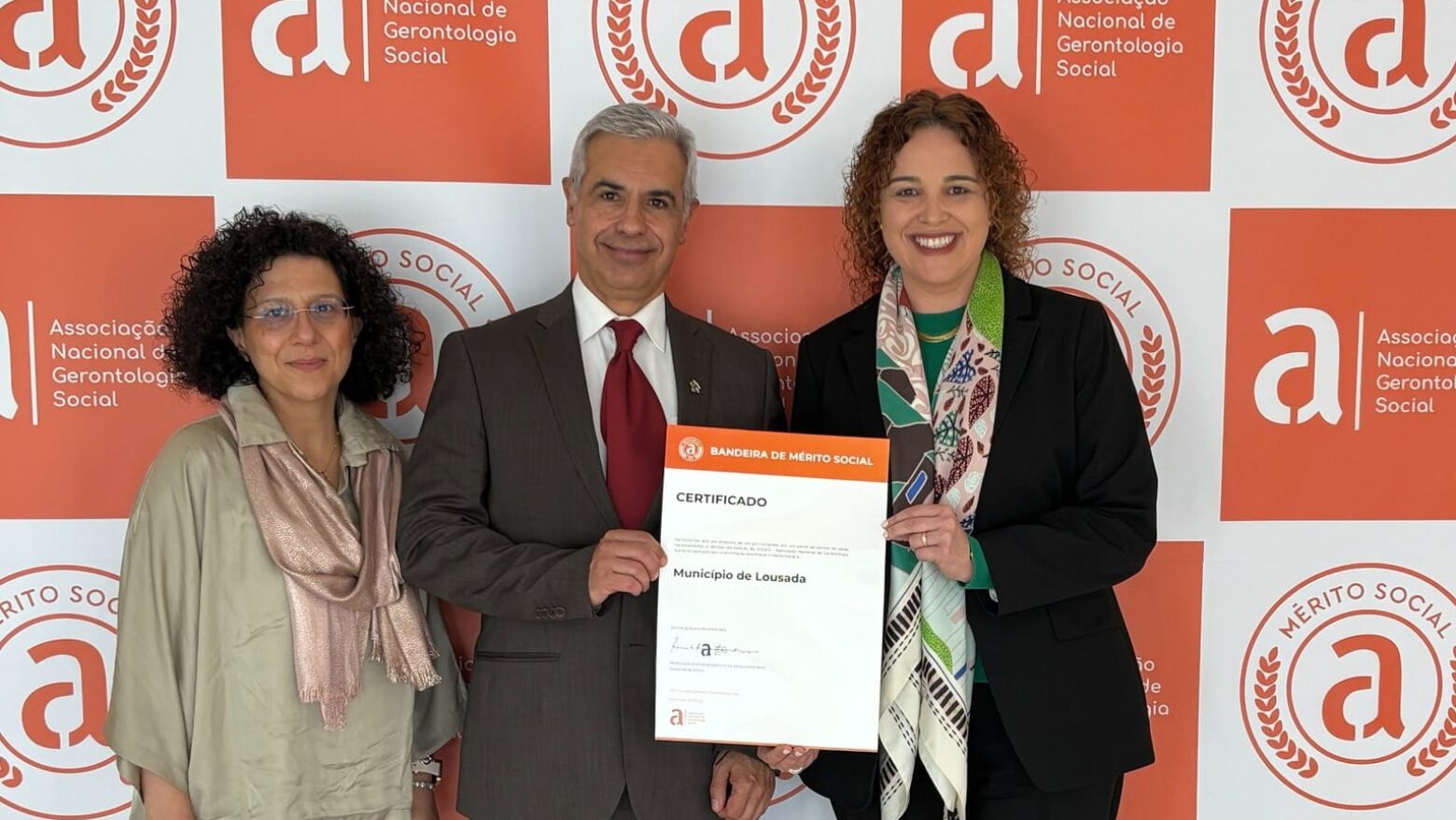 A&ccedil;&atilde;o Social: Lousada recebe Bandeira de M&eacute;rito pelo projeto de apoio a cuidadores informais