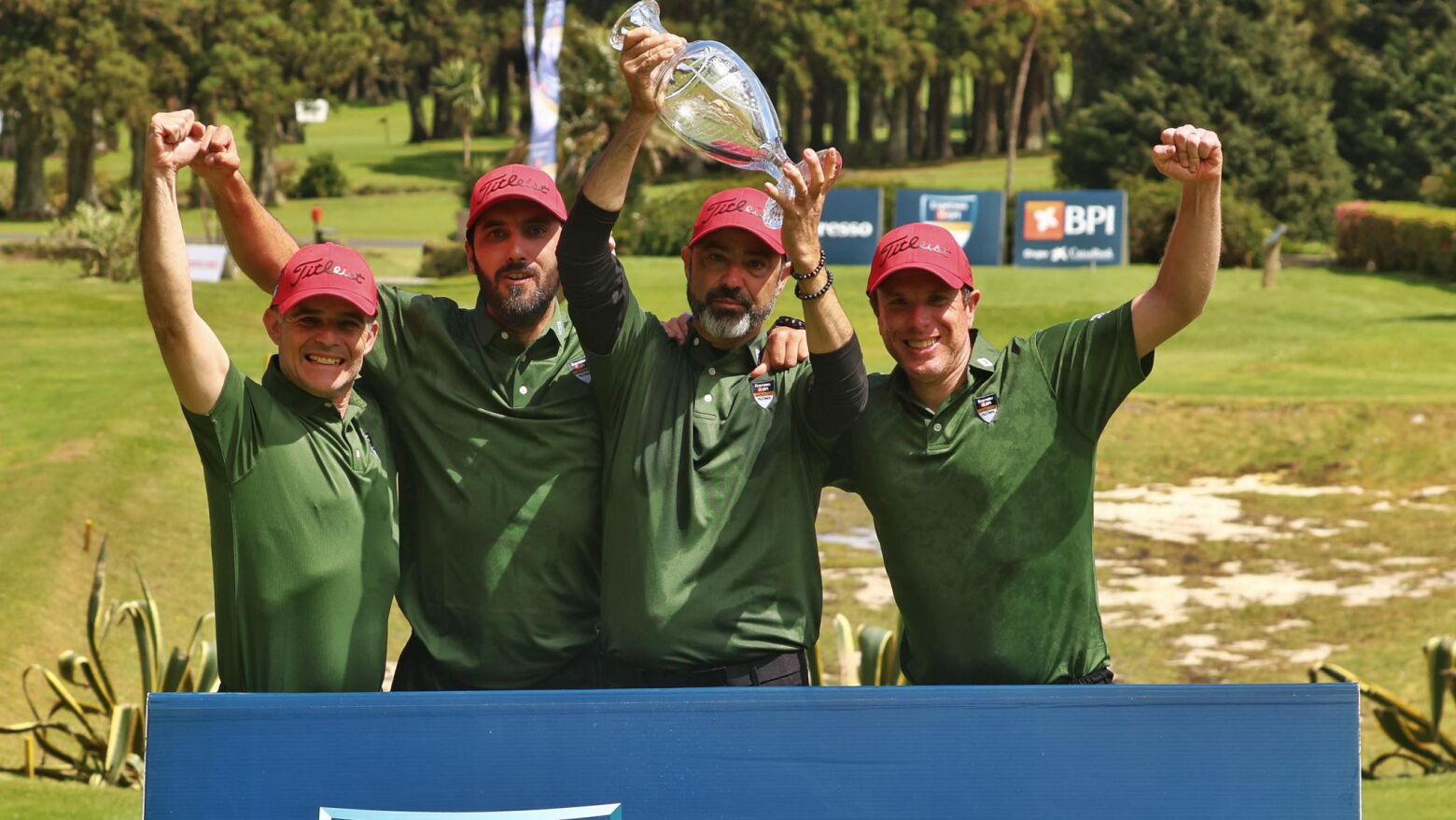 Membros do Paredes Golfe clube sagraram-se campeões nacionais de empresas